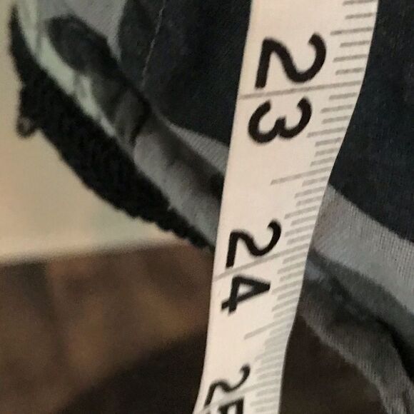 Style Envy Camouflage Green Button Up Blouse Small - Picture 11 of 16